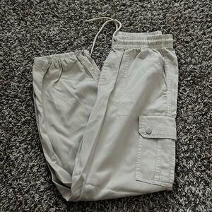 tan cargos
